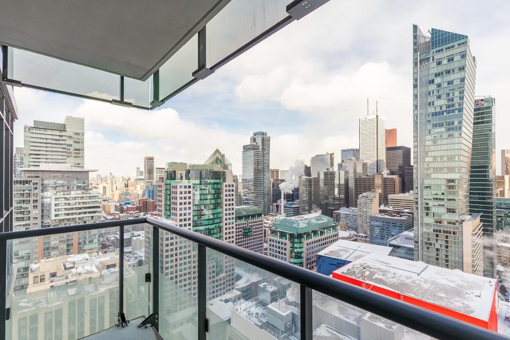 Luxury 1Br Condo - King Bed With City Views Toronto Exterior photo